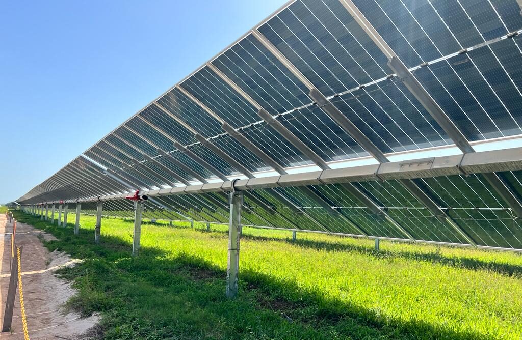 1 DISENO CONSTRUCCION PUESTA EN OPERACION Y MATENIMIENTO DE PROYECTOS ELECTRICOS Y DE ENERGIAS LIMPIAS